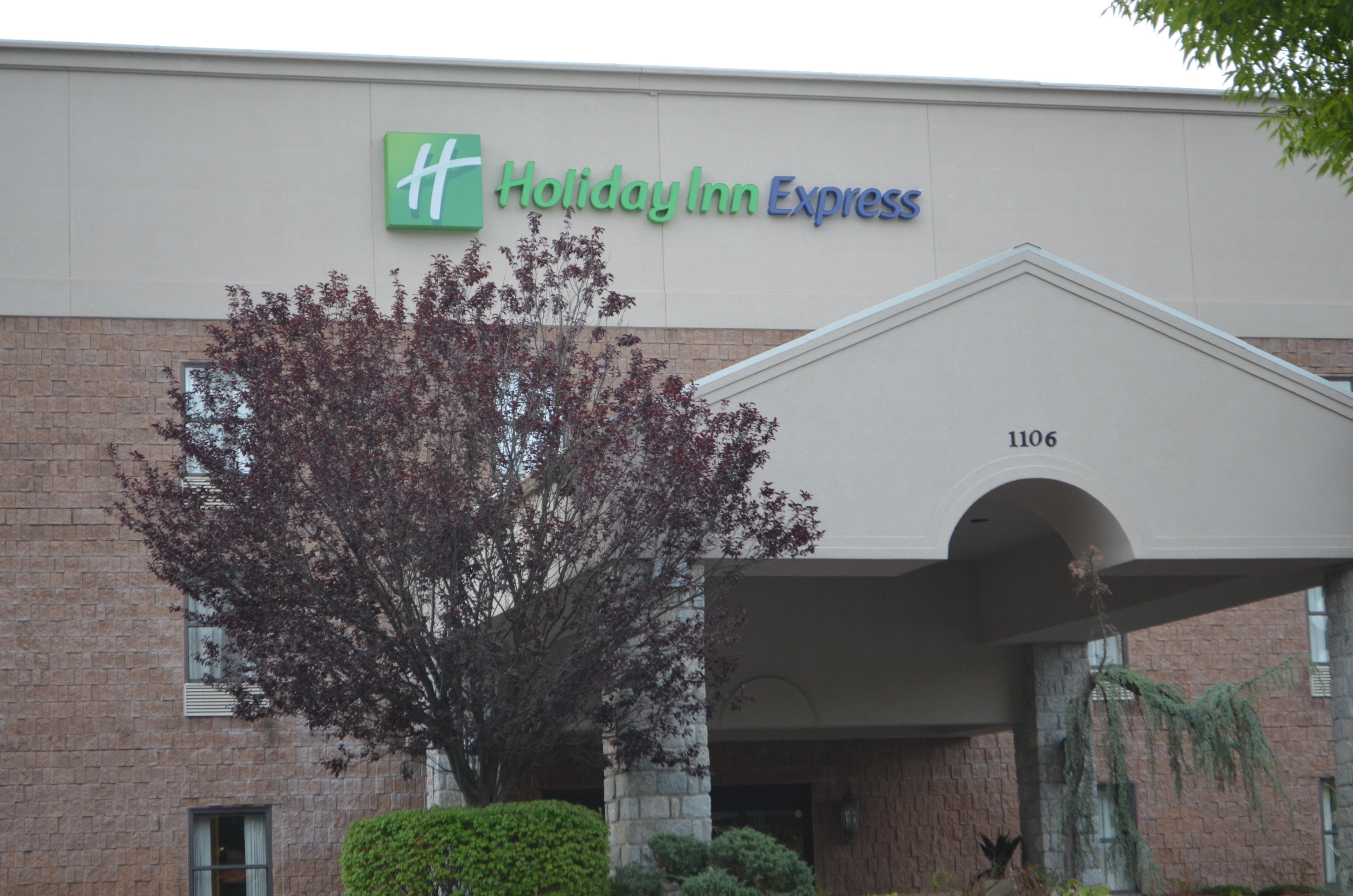 Holiday Inn Express Hotel & Suites West Point-Fort Montgomery, An Ihg Hotel Exterior foto